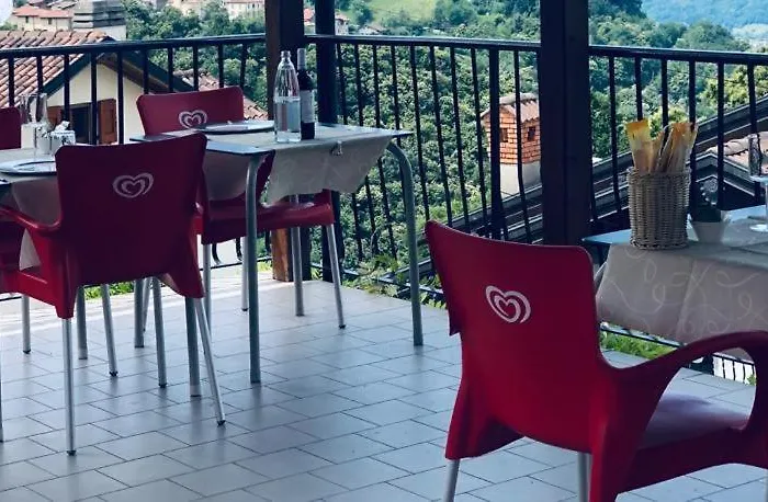 Ristorante Pizzeria Bellavista 2* Carenno