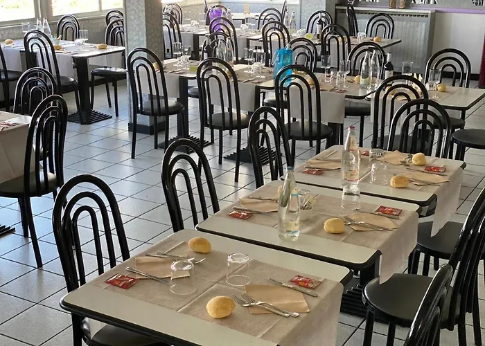 Отель Ristorante Pizzeria Bellavista Каренно