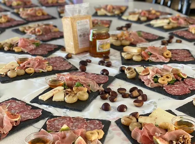 Ristorante Pizzeria Bellavista Отель Каренно